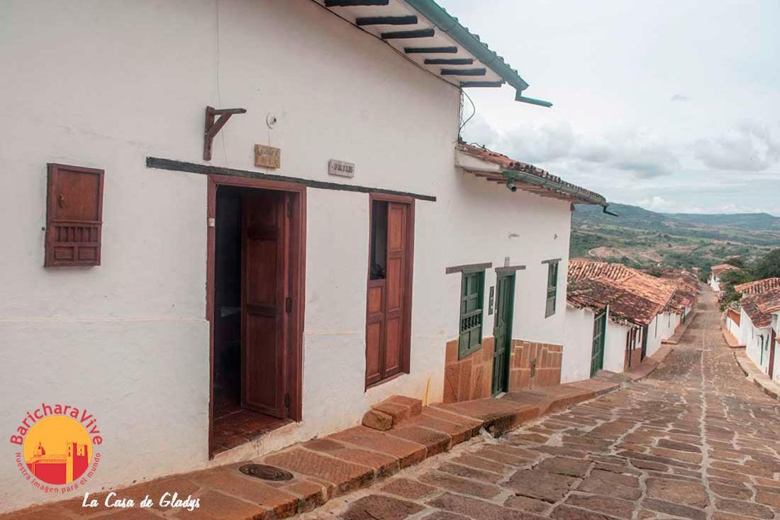 Отель La Casa De Gladys Баричара Экстерьер фото
